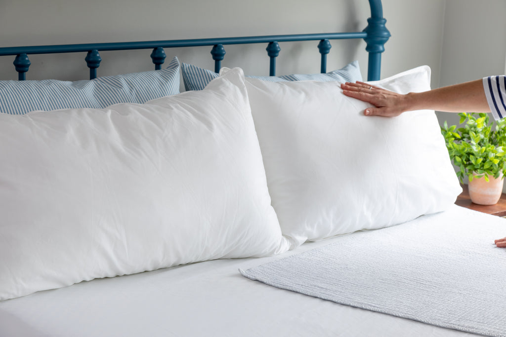 Luxury Hotel Down Alternative Pillow & Duvet Bundles SAVE 15%